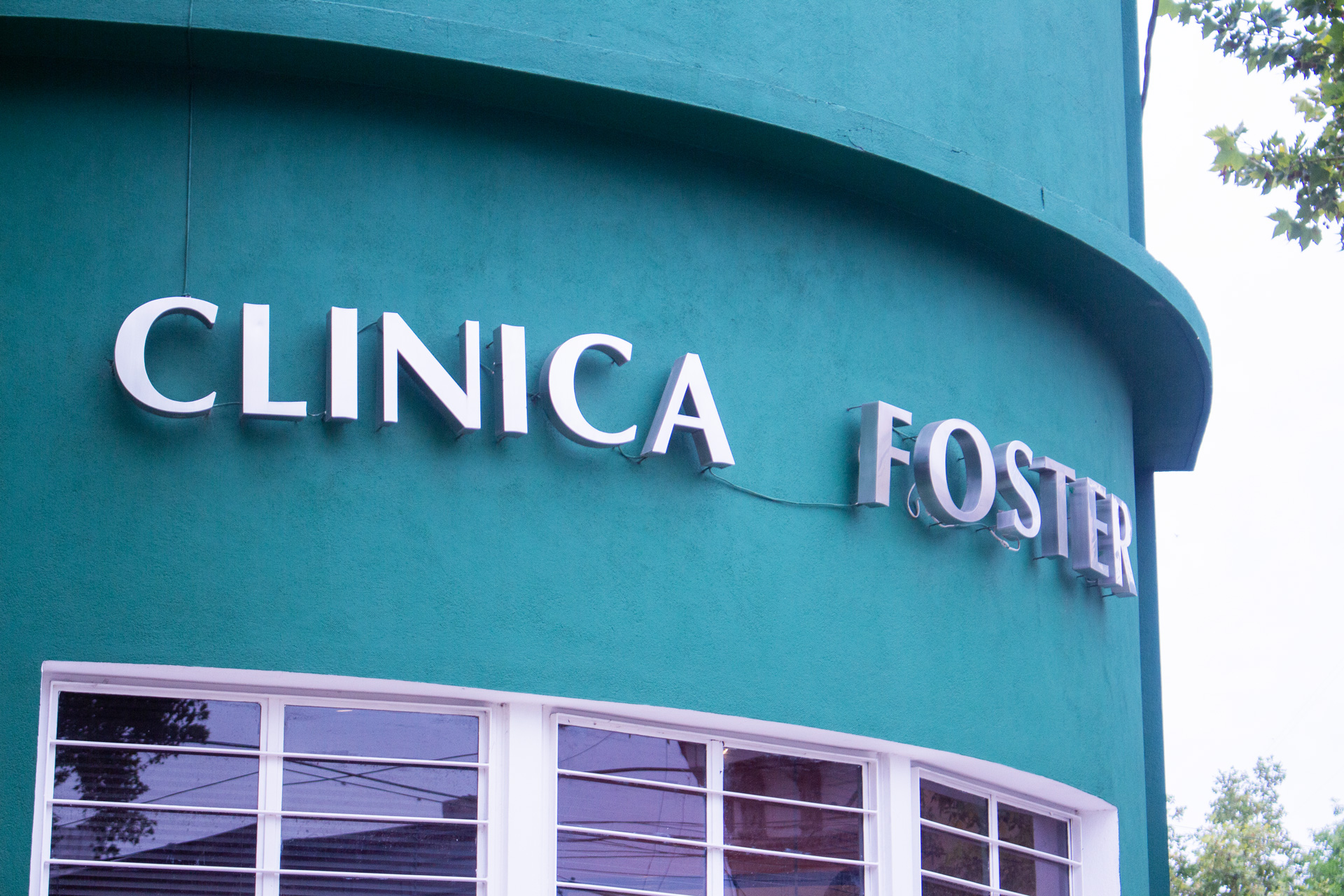 Foster Clinica Oftalmologica Pergamino Cartel